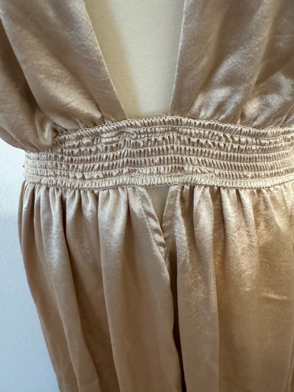 FREE PEOPLE LOOK INTO THE SUN PLUNGING NECKLINE GOWN MAXI GOLD OPEN BACK LARGE - Picture 16 of 16